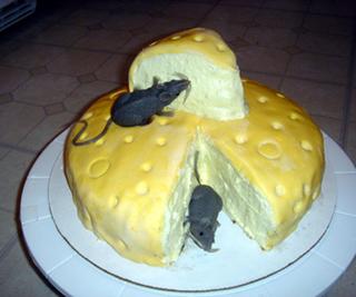 Attached Image: scary cheese cakeTN.jpg