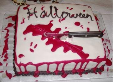 Attached Image: halloween-cake-decorating-stabbed-bloody.jpg