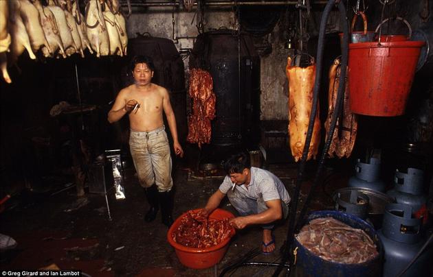 A butcher shop with no health regulations in Kowloon City