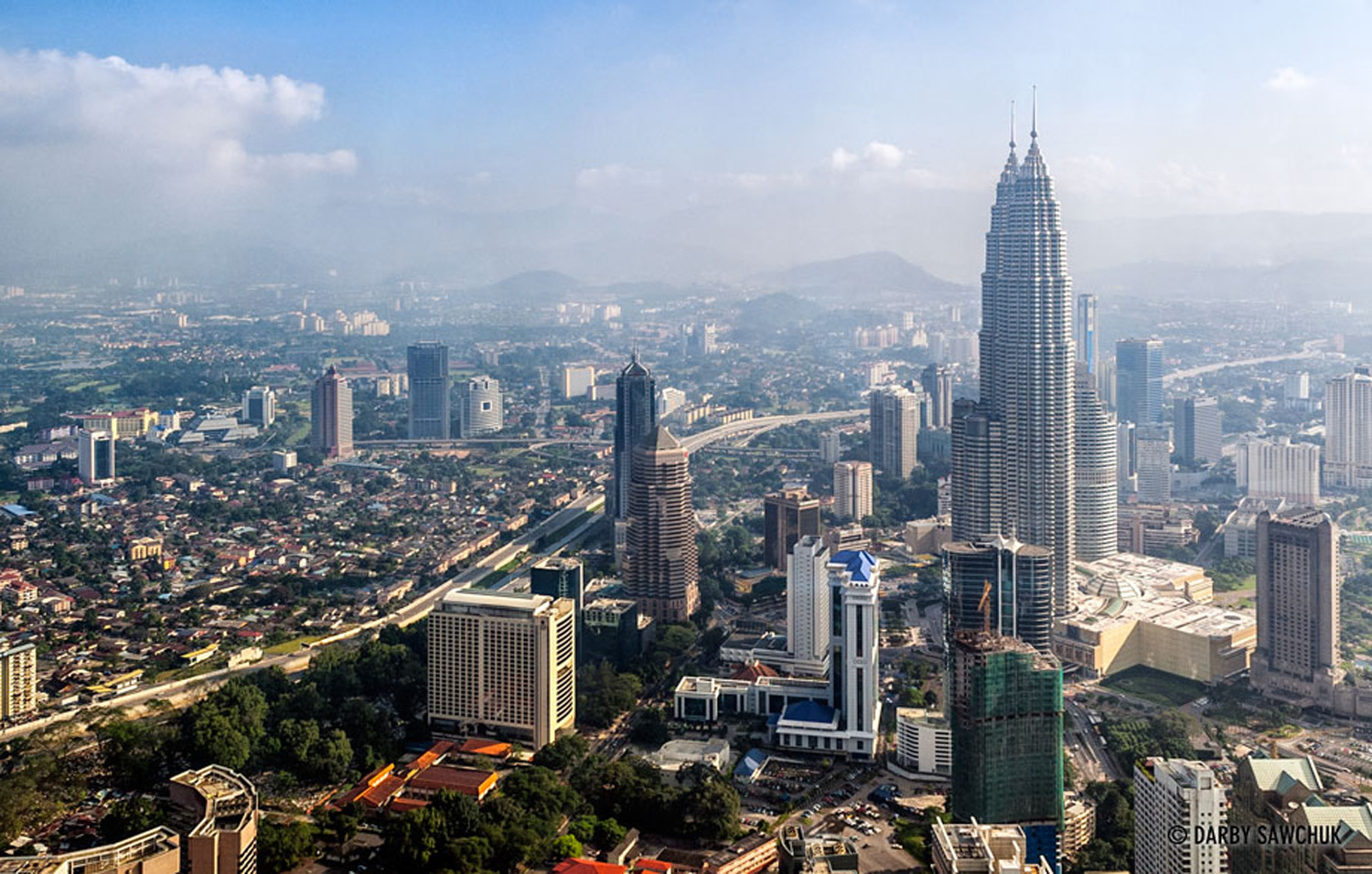 Top 10 เมืองที่มีตึกสูงที่สุด ปี 2013