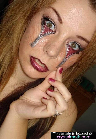 Funny picture of eye zipper make up
