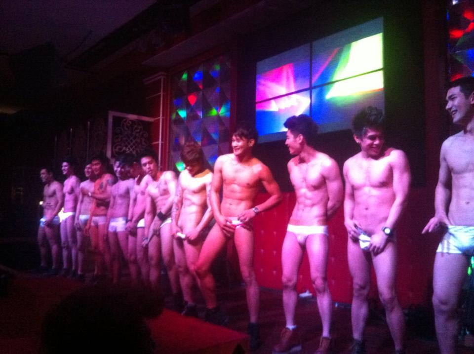 ผับเกย์ไทยฮอตสุดขีดผุดศูนย์เกย์ใหญ่ที่สุดในโลก/ลูกค้า‘สิงคโปร์-ฮ่องกง’มาแรง