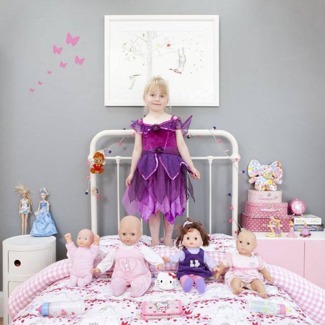 Sofia, 4 &ndash; Bradfort on Avon, U.K. &ldquo;Toy Stories&rdquo; project. (Gabriele Galimberti)