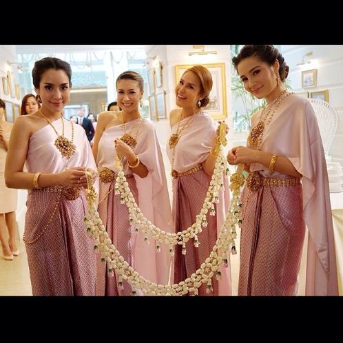 ชื่นมื่น! เติ้ล ตะวัน หมั้นแฟนสาวนอกวงการ (&copy; Instagram)