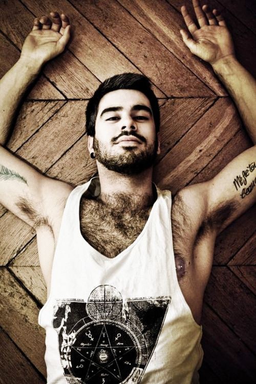 Tattoos...Beards.... Perfect !!!