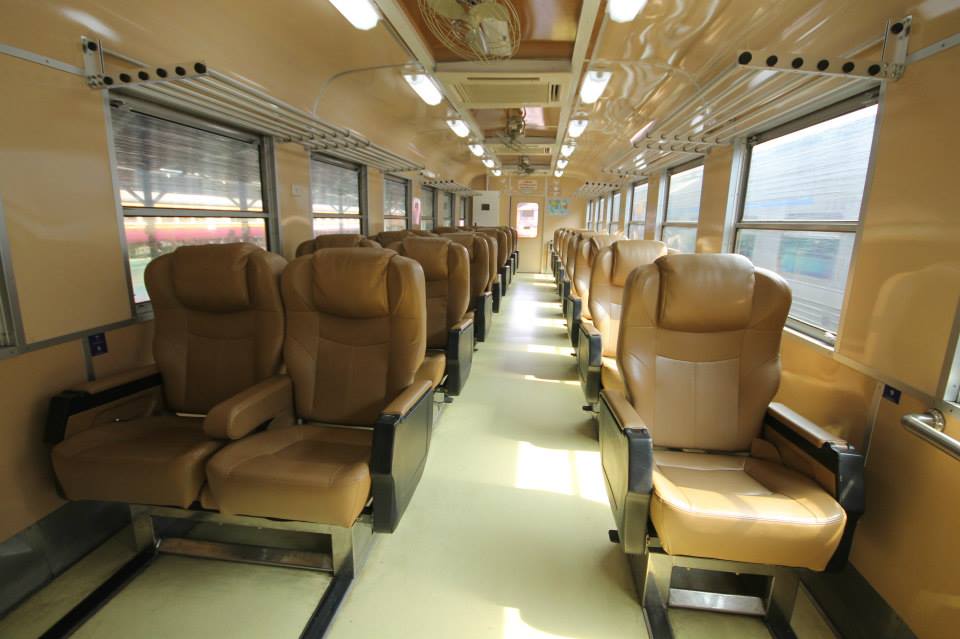 รถไฟไทย : รถโดยสารสำหรับคนพิการ การรถไฟแห่งประเทศไทย