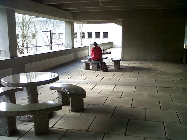 Table for one รวมรูปคนที่ชอบมากินข้าวคนเดียว จากทั่วโลก