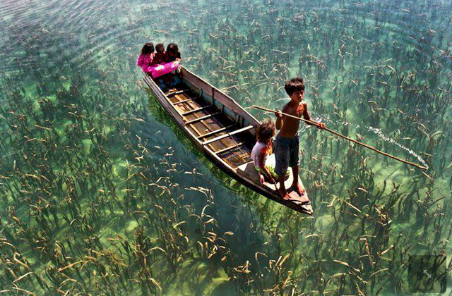 7 ภาพน่าตื่นตาตืนใจ เรือเหาะได้! มหัศจรรย์ธรรมชาติ น้ำใส ที่ Zakynthos Island Greece 7 ภาพน่าตื่นตาตืนใจ เรือเหาะได้! มหัศจรรย์ธรรมชาติ น้ำใส ที่ Zakynthos Island Greece
