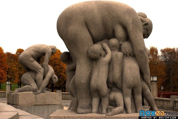 รูปโป๊ ประติมากรรมสุดแนว ในนอร์เวย์