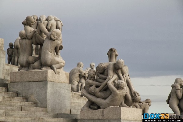 รูปโป๊ ประติมากรรมสุดแนว ในนอร์เวย์