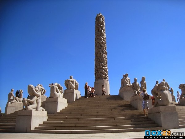 รูปโป๊ ประติมากรรมสุดแนว ในนอร์เวย์