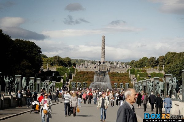 รูปโป๊ ประติมากรรมสุดแนว ในนอร์เวย์