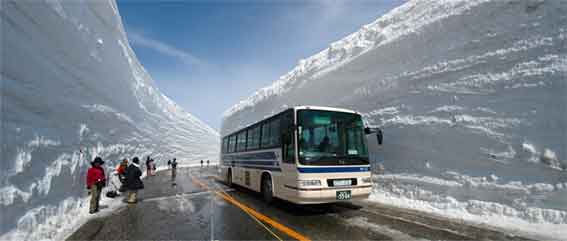 กำแพงหิมะสูงกว่า 20 เมตร! บนเส้นทางท่องเที่ยวธรรมชาติ ประเทศญี่ปุ่น