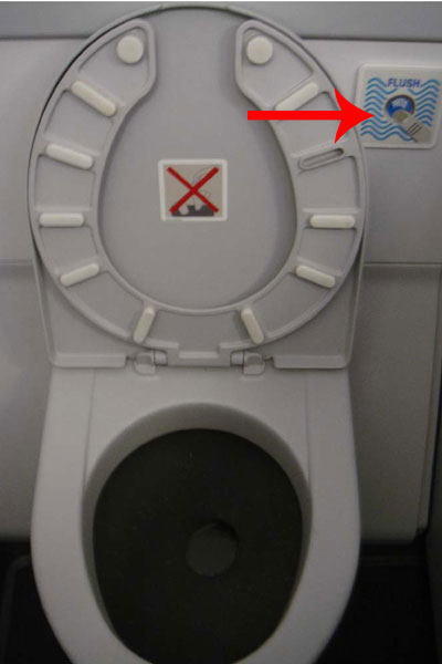 ห้องน้ำบนเครื่องบิน ไม่น่ากลัวอย่างที่คิด