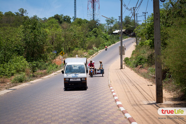 เที่ยวเกาะล้าน พัทยา ทะเลใกล้กรุงเทพฯ ฟ้าคราม น้ำใส ทะเลสวย อาบแดดสุดชิลล์