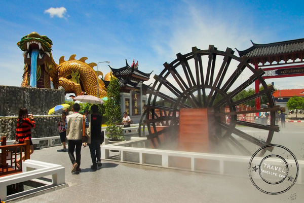 เที่ยววันสารทจีน หมู่บ้านมังกรสวรรค์ ยกเมืองจีนโบราณมาเป็นที่เที่ยวใหม่ในสุพรรณ