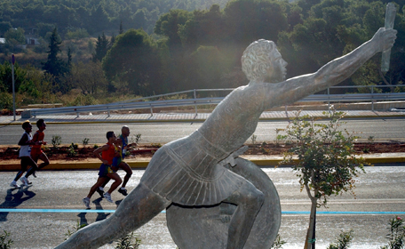 เที่ยวกรีซ รู้ประวัติ มาราธอน ตำนานนักวิ่งแห่งชัยชนะชาวกรีก คนแรกของโลก