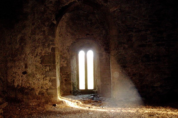 ปราสาทผีสิง สุดเฮี้ยน รอบโลก ความหลอนที่รอคอยการพิสูจน์