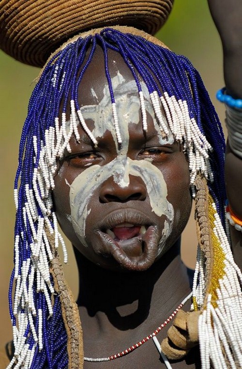 Amazing Ethiopian Mursi Tribe People Seen On www.coolpicturegallery.us