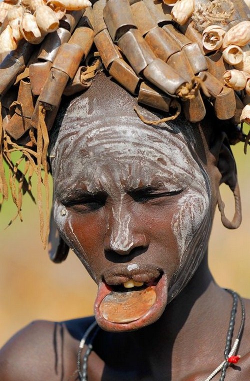 Amazing Ethiopian Mursi Tribe People Seen On www.coolpicturegallery.us