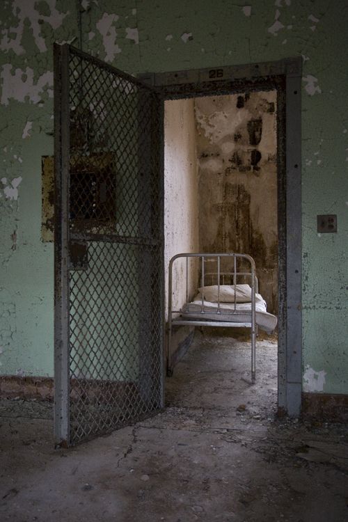 terrifying_asylum_tour_of_the_past_15