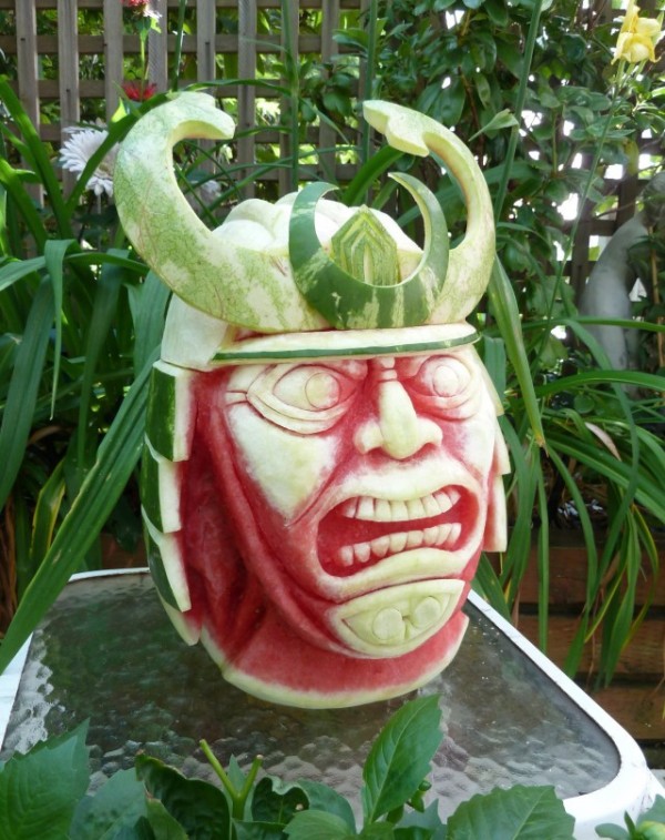Clive-Cooper-Watermelon-carvings-7-600x757