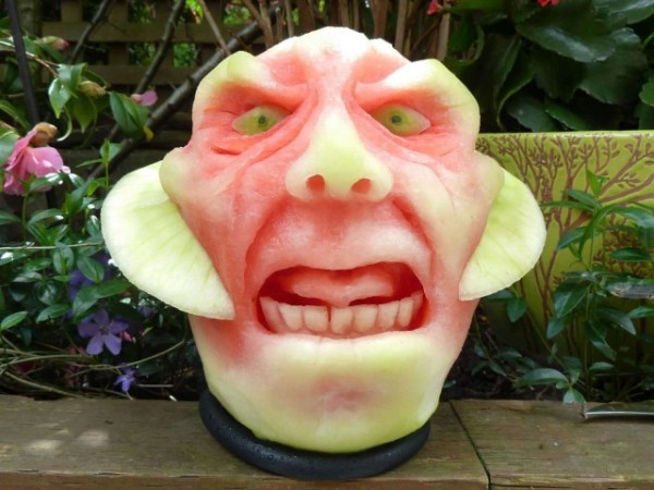 Clive-Cooper-Watermelon-carvings-6-600x450