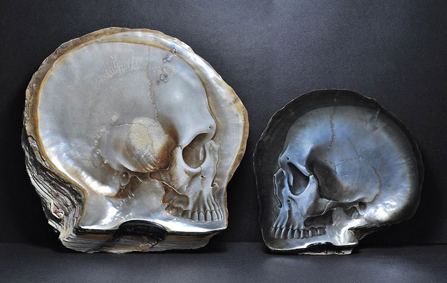 mother-of-pearl-shell-skull-carving-gregory-halili-6