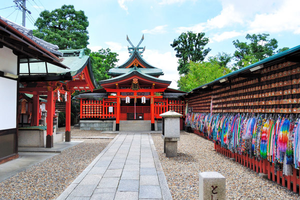 เที่ยวญี่ปุ่น ชมเสาโทริอิเป็นหมื่นๆ ต้น ที่ศาลเจ้าฟุชิมิ อินาริ ไทฉะ Fushimi Inari Tais