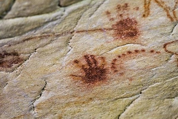 ภาพเขียนผนังถ้ำ เก่าแก่ที่สุดในโลก Grotte Chauvet-Pont d&rsquo;Arc ประเทศฝรั่งเศส