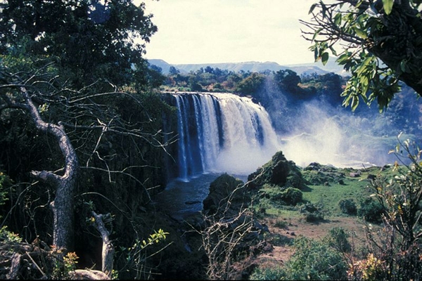 10 อันดับ น้ำตก ที่ยิ่งใหญ่ที่สุดในโลก เทลงมาจากฟากฟ้า