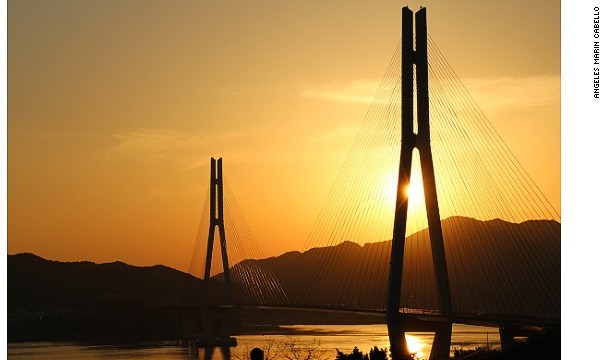 เส้นทาง ปั่นจักรยานเที่ยว ประเทศญี่ปุ่น บนสะพานแขวนยาวที่สุดในโลก  Hiroshima's Shimanami Kaido