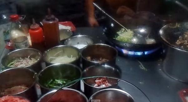 ไปเมืองจีน กินอะไร? 10 เมนูเด็ด Street Food จากประเทศจีน กล้ากินมั้ย? (มีคลิป)