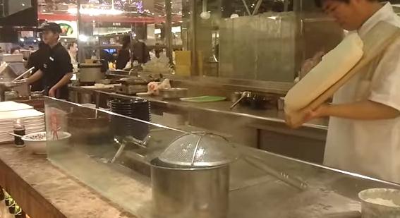 ไปเมืองจีน กินอะไร? 10 เมนูเด็ด Street Food จากประเทศจีน กล้ากินมั้ย? (มีคลิป)