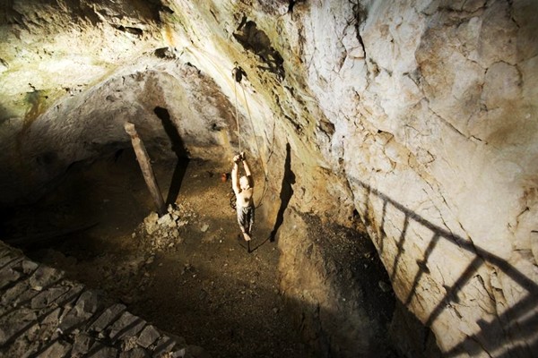 ปราสาทผีสิง สุดเฮี้ยน รอบโลก ความหลอนที่รอคอยการพิสูจน์ ปราสาทผีสิง สุดเฮี้ยน รอบโลก ความหลอนที่รอคอยการพิสูจน์