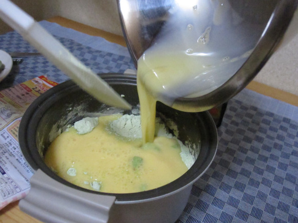 green_tea_rice_cooker_pancake_13