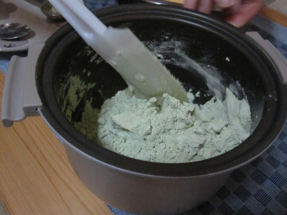 green_tea_rice_cooker_pancake_08