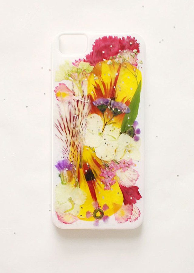 DIY แต่งเคสมือถือด้วยดอกไม้จริง / DIY Flowers phone case