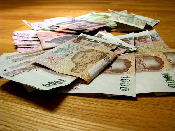 thai-money