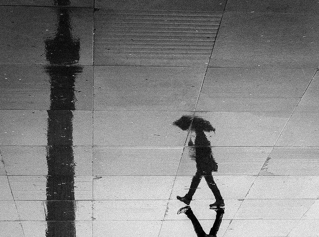 Downside Up - Minimalism in Street Photography