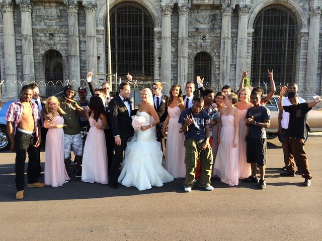 Inviting the Detroit neighbourhood to join your wedding photo. Priceless.