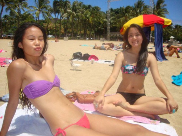 670px-Bikini-asian-teens
