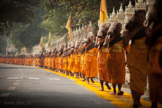 เดินธุดงค์ในเมืองผิดพระวินัย หรือผิดที่เข้าใจไม่ตรงกัน