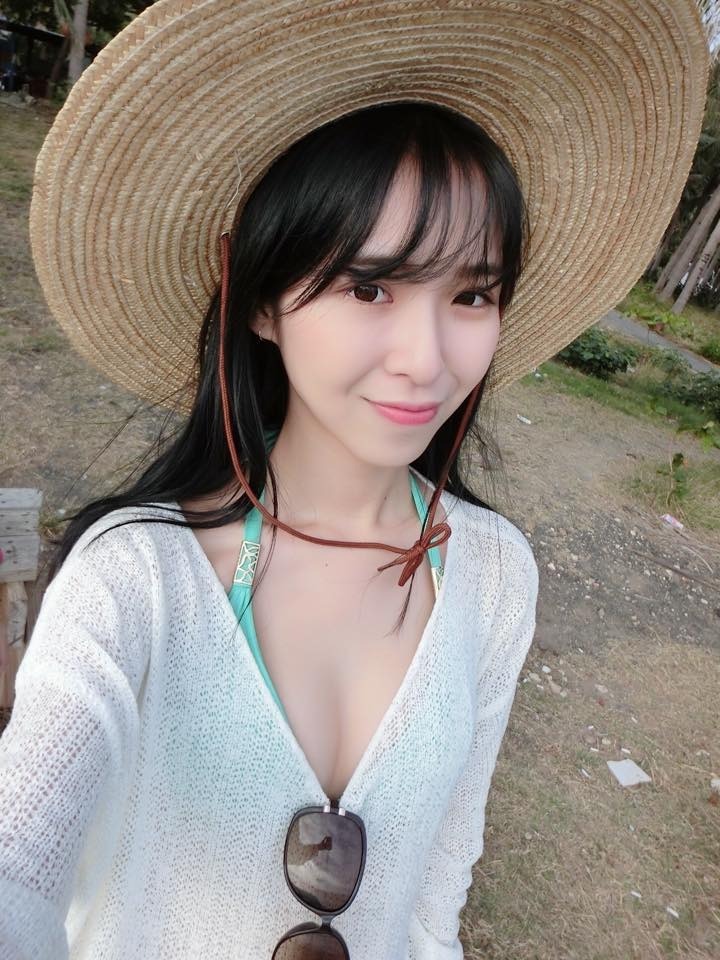 นักข่าวสาวหมวย ที่ดูยังไงก็น่ารัก เจอแบบนี้บอกเลยใจละลายอย่างแน่นอนนะหนุ่ม ๆ