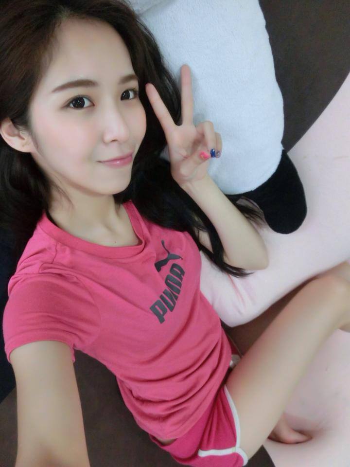 นักข่าวสาวหมวย ที่ดูยังไงก็น่ารัก เจอแบบนี้บอกเลยใจละลายอย่างแน่นอนนะหนุ่ม ๆ