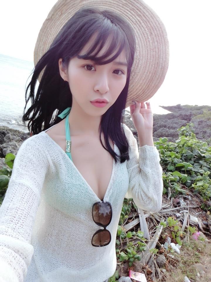 นักข่าวสาวหมวย ที่ดูยังไงก็น่ารัก เจอแบบนี้บอกเลยใจละลายอย่างแน่นอนนะหนุ่ม ๆ