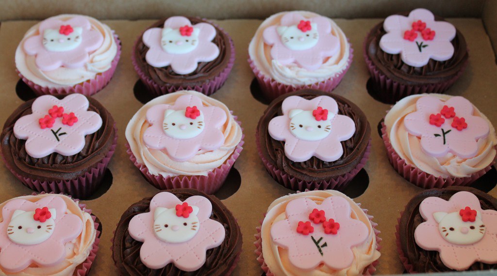 Cupcake Hello Kitty~~~~~~~~~