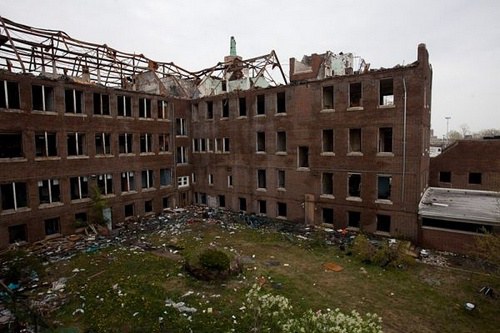9 โรงเรียน-มหาวิทยาลัยที่ถูกทิ้งร้าง จนน่าขนลุก