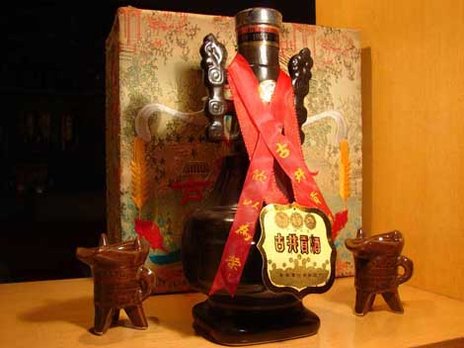 ขอเชิญสหายทั้งหลายร่วมดื่ม 10 ยอดสุรา...จากแผ่นดินมังกร 