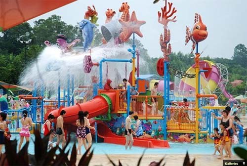 สวนน้ำ,ทะเลกรุงเทพ,เด็ก,ครอบครัว,หรรษา,เครื่องเล่น,ปิดเทอม,ฤดูร้อน,หน้าร้อน,เล่นน้ำ,สวนสยาม,ซานโตรินี่